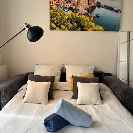 Grand Studio Lumineux En Plein Coeur De Versailles Ngoại thất bức ảnh